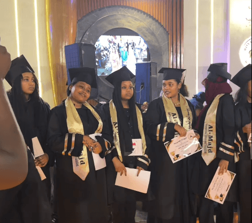 حفل تكريم الطلاب المتفوقين بمؤسسة المجد